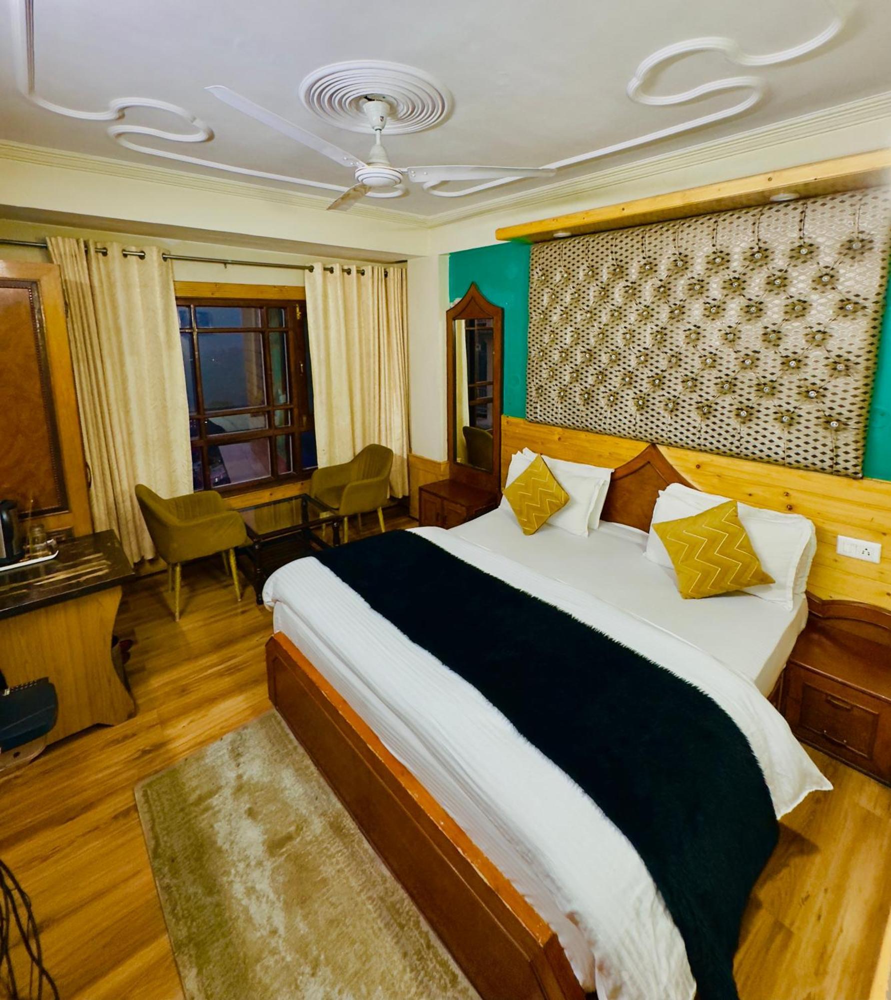 Hotel Apple Regency Шимла Экстерьер фото