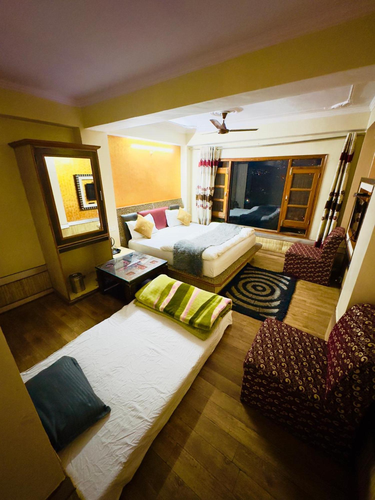 Hotel Apple Regency Шимла Экстерьер фото